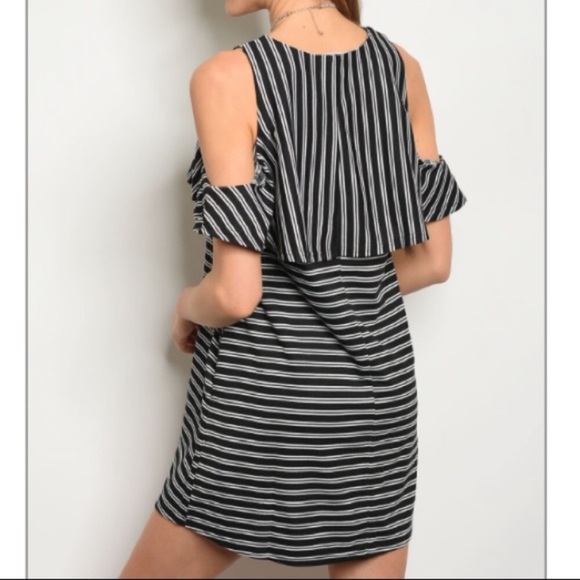 Striped cold shoulder dress - Picture 3 of 3